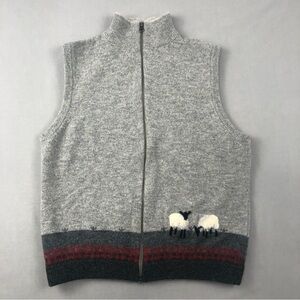 Woolrich Women’s Zip-Front Lambswool Vest with Grazing Sheep